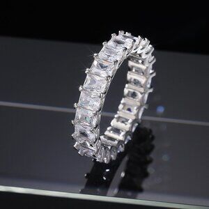 "925 Sterling Silver Plated Clear CZ Eternity Wedding/Engagement Ring, U…